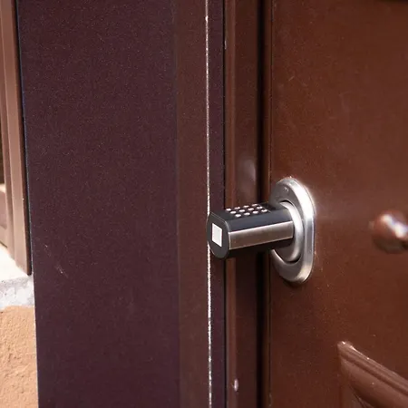 Sunny's - 8min From Colosseum *