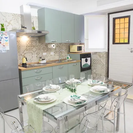 Sunny's - 8min From Colosseum * Rome