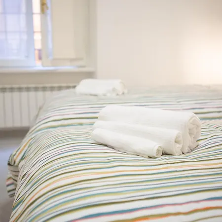 Sunny's - 8min From Colosseum Appartement