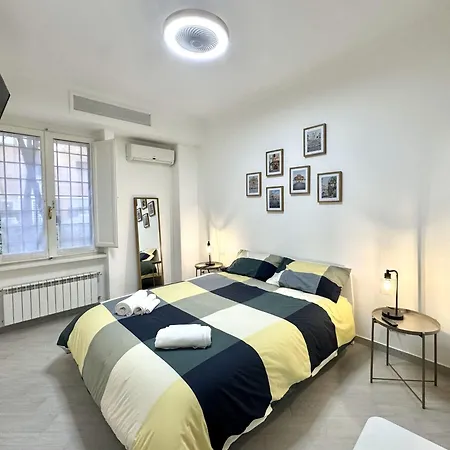 Sunny's - 8min From Colosseum Apartment *